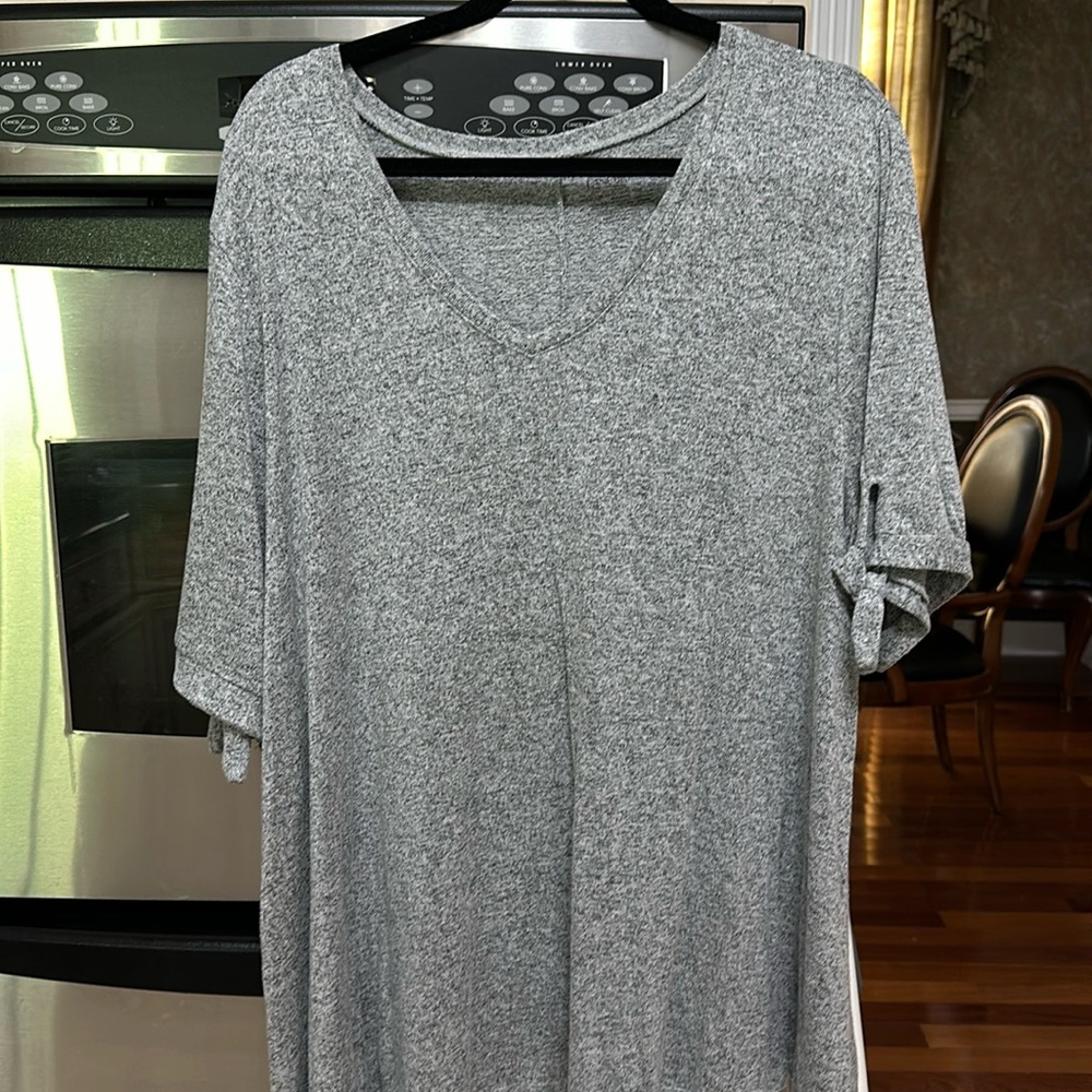 Lane Bryant gray vneck top